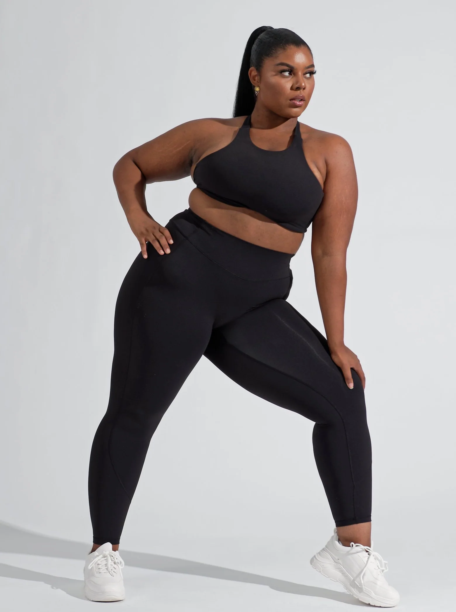Curve Sports Bra - Onyx Black - Image 8